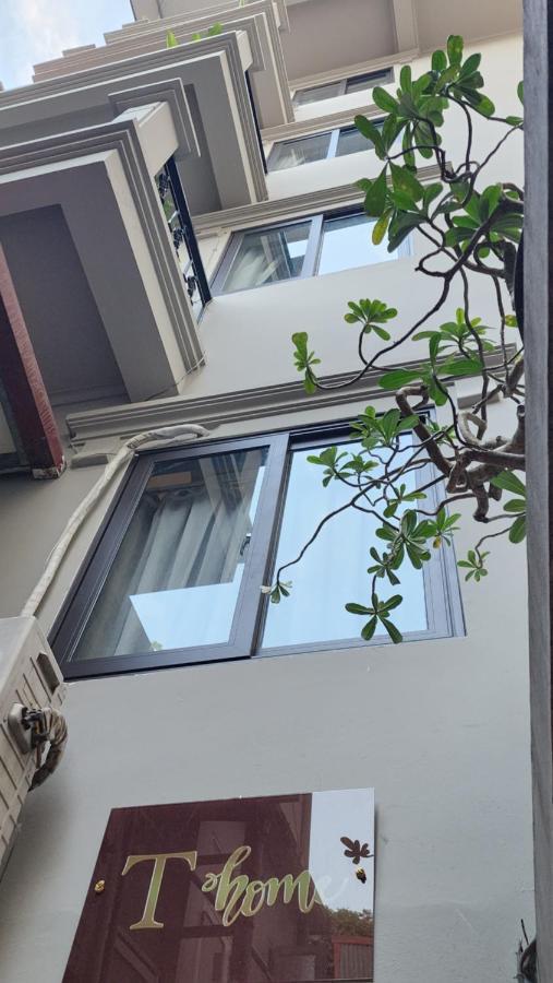 T Home Balcony Homestay Hanoi Eksteriør billede